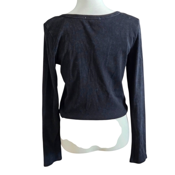 OLIVE + OAK Black Mineral Wash Crop Cardigan Snap Front Women’s L NWT - Picture 13 of 14